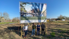 feestelijke onthulling bouwbord nieuwe woonwijk